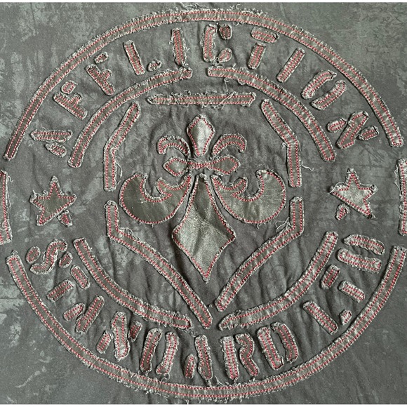 Affliction Mens T Shirt Black Fleur De Lis Embroidered L Graphic Y2K Distressed - Picture 4 of 8